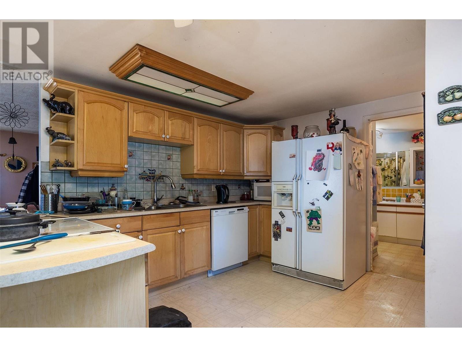 85 Ernest Avenue,, Beaverdell, British Columbia  V0H 1A0 - Photo 5 - 10273497