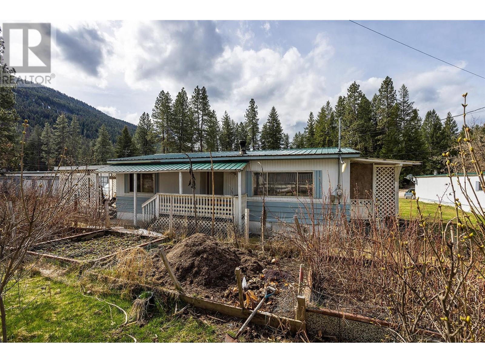 85 Ernest Avenue,, Beaverdell, British Columbia  V0H 1A0 - Photo 14 - 10273497