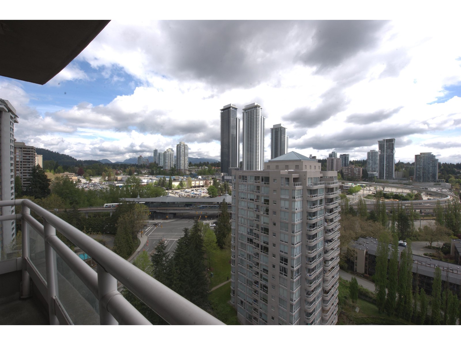 1901 9603 Manchester Drive, Burnaby, British Columbia  V3N 4Y7 - Photo 15 - R2775482