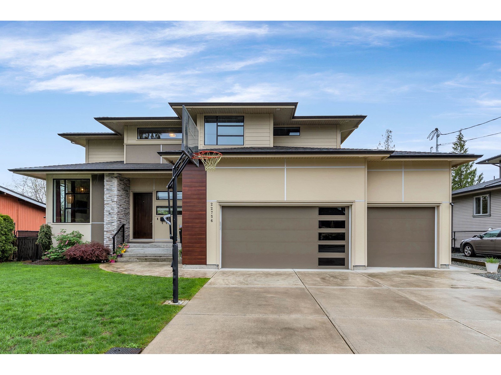 22756 Gilley Avenue, Maple Ridge, British Columbia  V2X 2G2 - Photo 2 - R2775789
