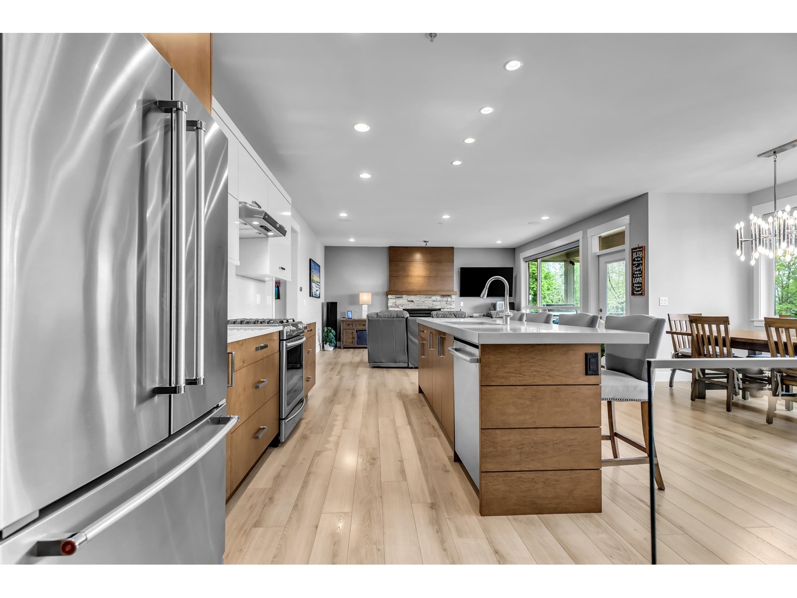 22756 Gilley Avenue, Maple Ridge, British Columbia  V2X 2G2 - Photo 8 - R2775789