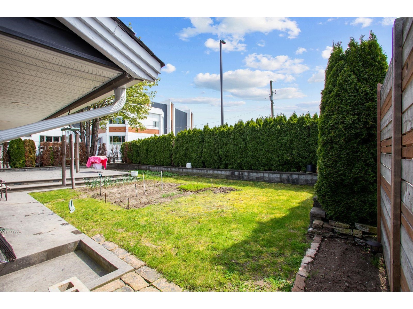 22136 Selkirk Avenue, Maple Ridge, British Columbia  V2X 2X2 - Photo 24 - R2775738