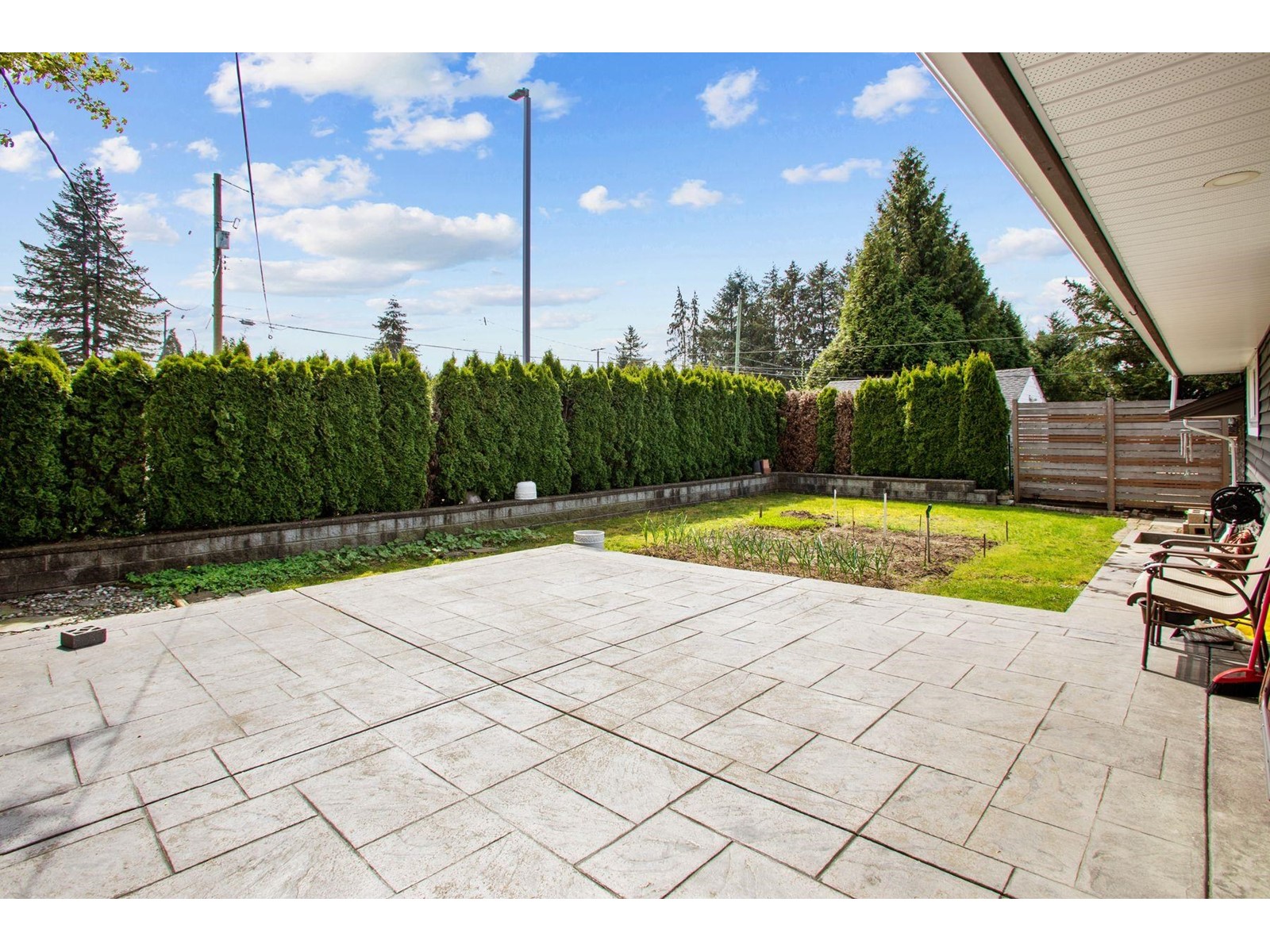 22136 Selkirk Avenue, Maple Ridge, British Columbia  V2X 2X2 - Photo 22 - R2775738