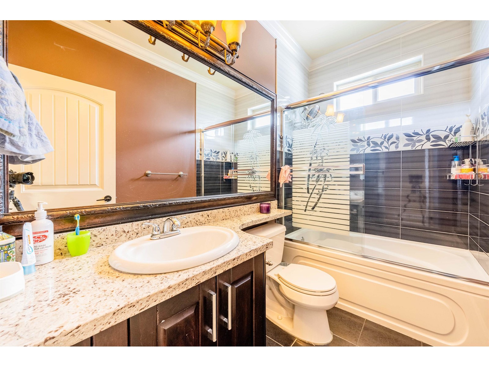 7718 Mayfield Street, Burnaby, British Columbia  V5E 2J6 - Photo 27 - R2776161