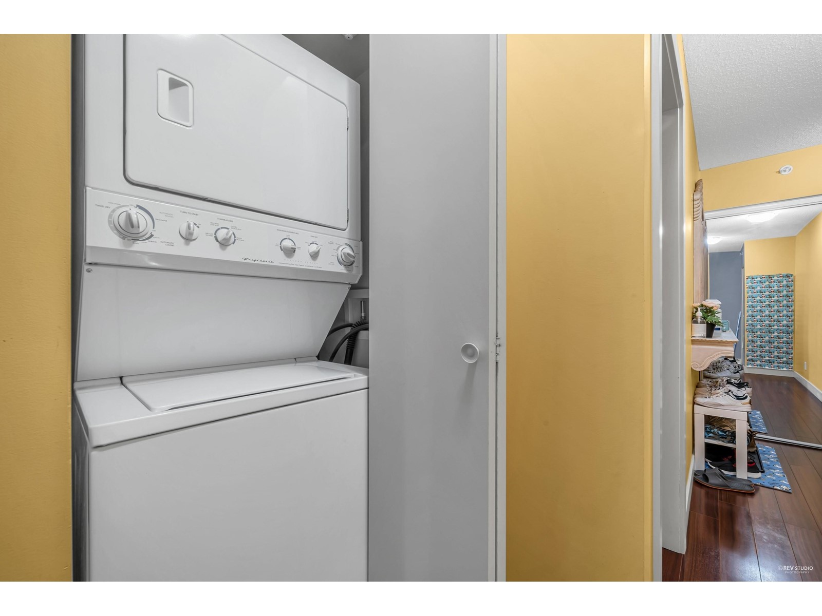 1601 8288 Lansdowne Road, Richmond, British Columbia  V6X 0B3 - Photo 13 - R2776206