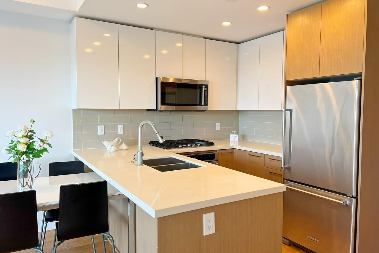 Listing Picture 6 of 12 : 303 7008 RIVER PARKWAY, Richmond / 烈治文 - 魯藝地產 Yvonne Lu Group - MLS Medallion Club Member