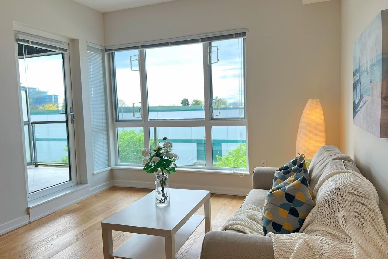 Listing Picture 4 of 12 : 303 7008 RIVER PARKWAY, Richmond / 烈治文 - 魯藝地產 Yvonne Lu Group - MLS Medallion Club Member