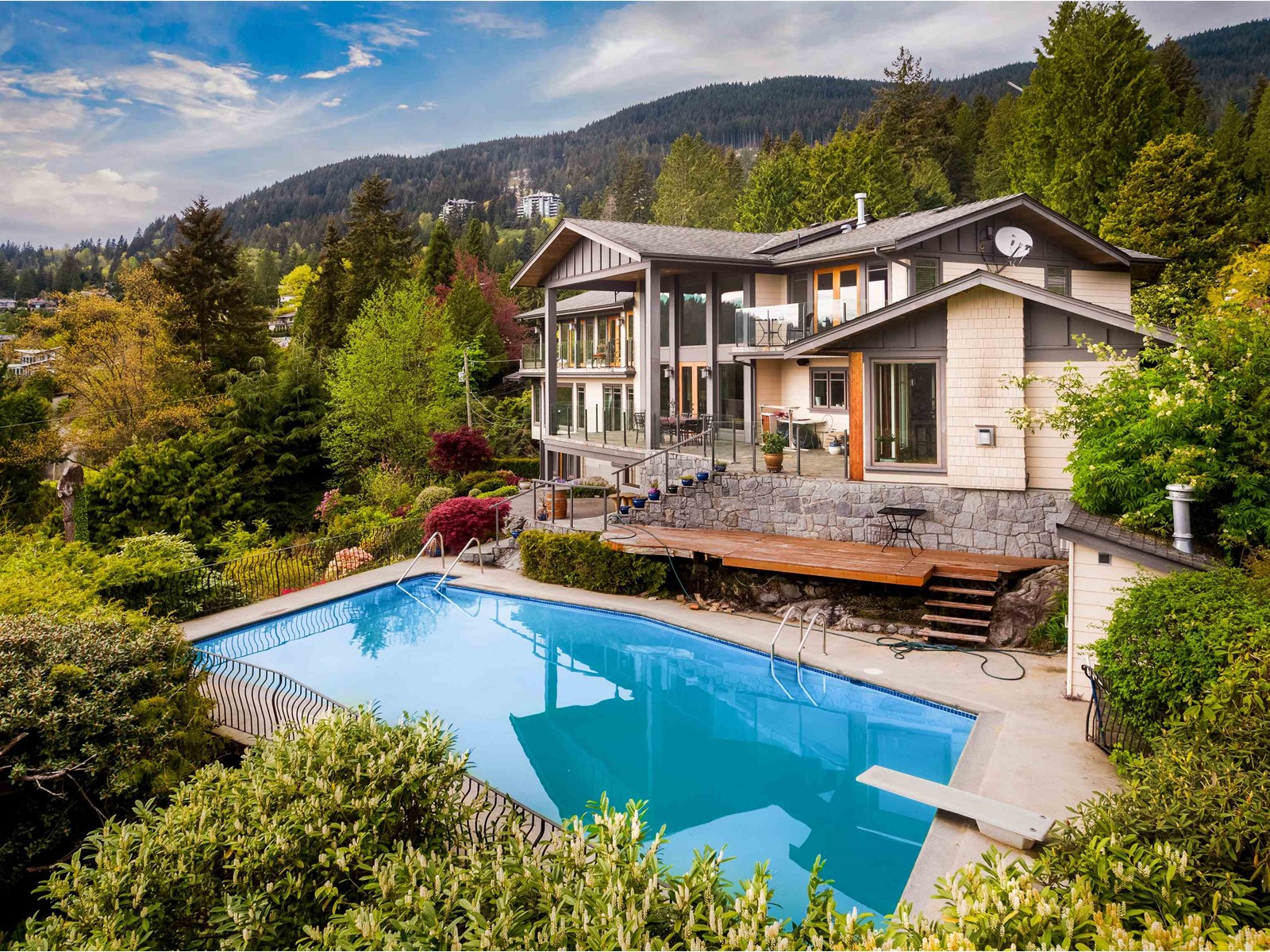 1408 31st Street, West Vancouver, British Columbia  V7V 4P5 - Photo 6 - R2776302