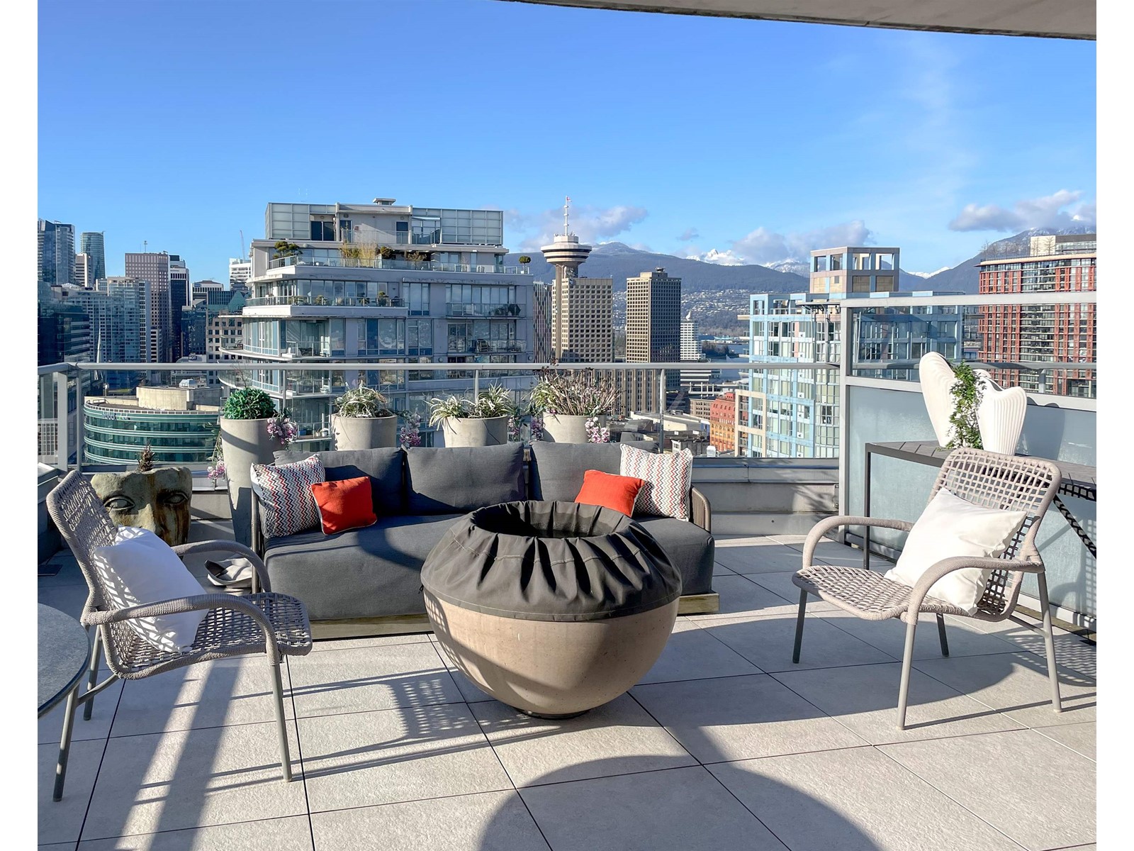 3703 689 Abbott Street, Vancouver, British Columbia  V6B 0J2 - Photo 29 - R2776330