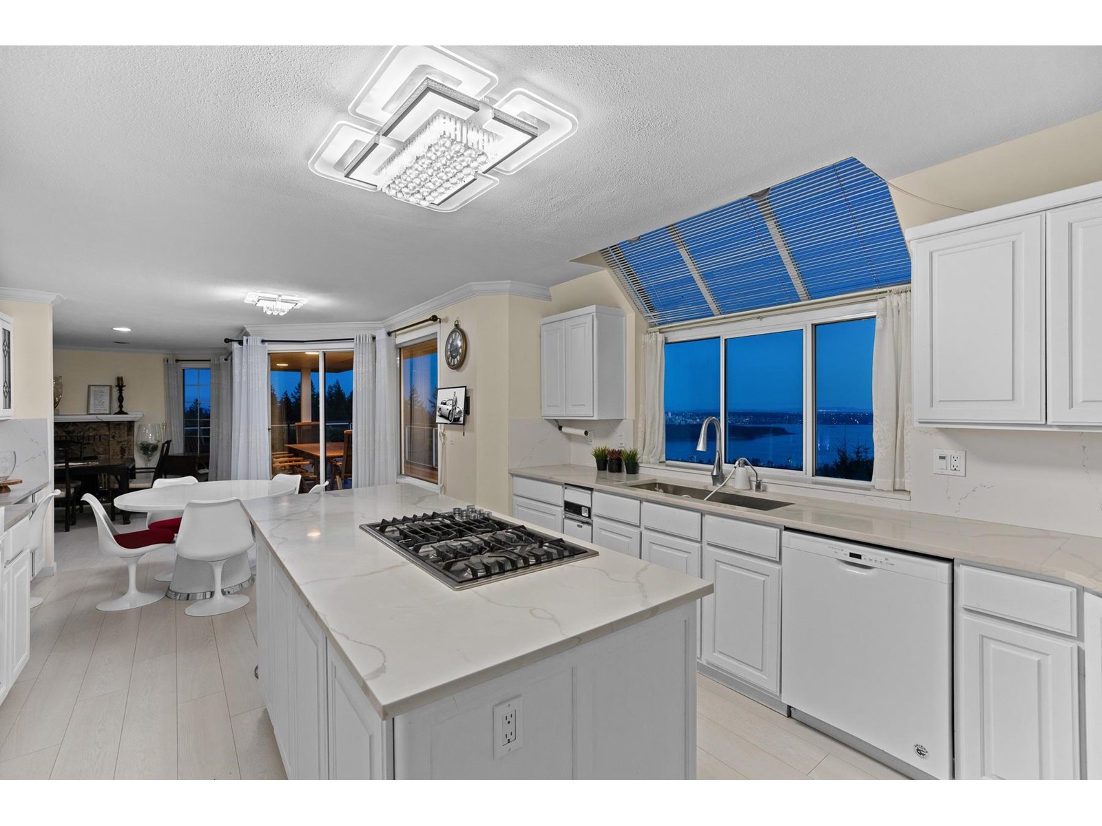 2550 Westhill Drive, West Vancouver, British Columbia  V7S 3B7 - Photo 12 - R2776473