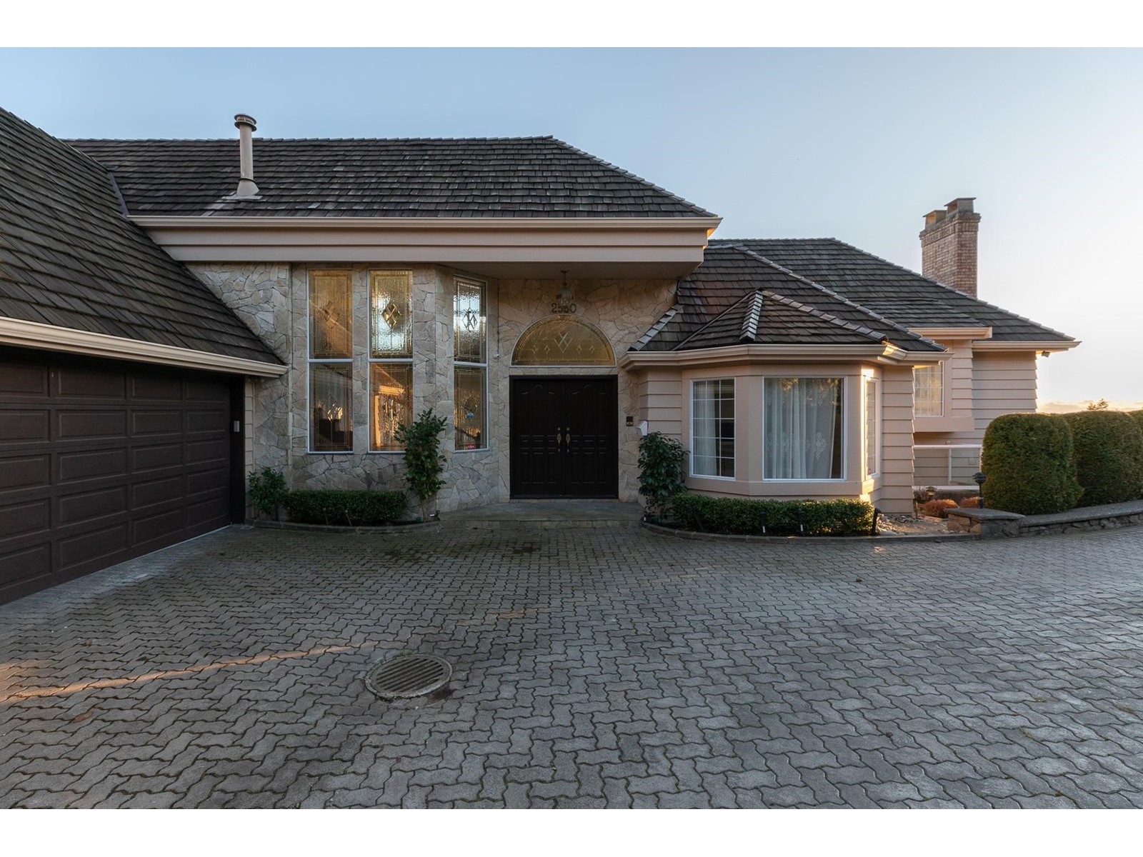 2550 Westhill Drive, West Vancouver, British Columbia  V7S 3B7 - Photo 39 - R2776473