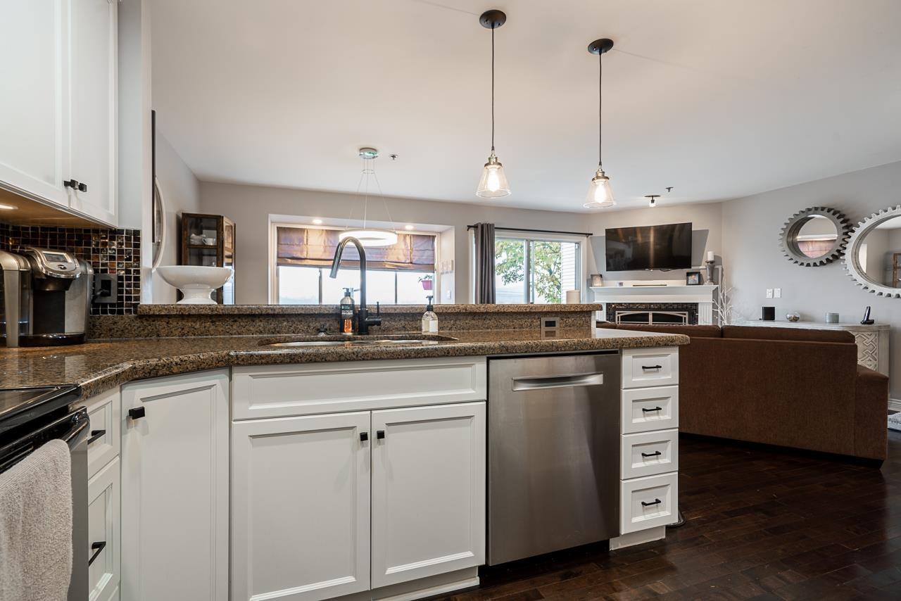 9 1560 Prince Street, Port Moody, British Columbia  V3H 3W8 - Photo 5 - R2776587