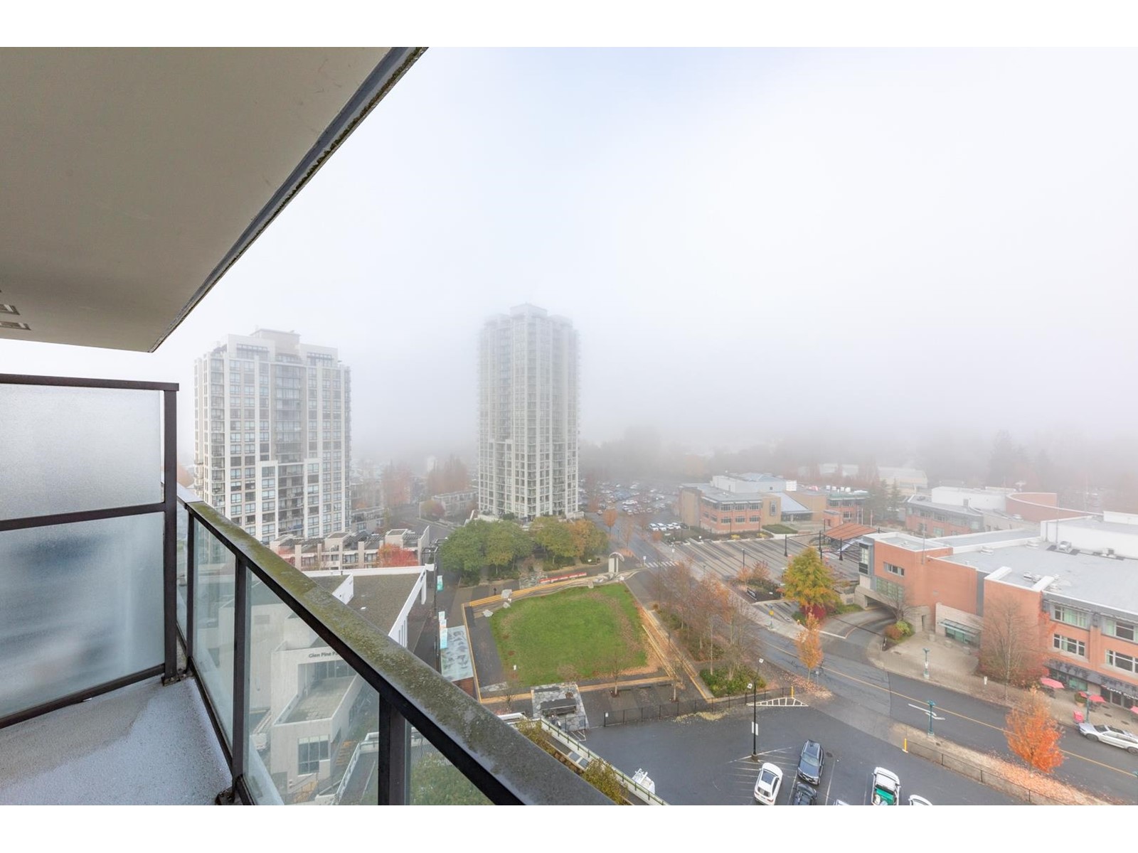 1501 3007 Glen Drive, Coquitlam, British Columbia  V3B 0L8 - Photo 19 - R2775335