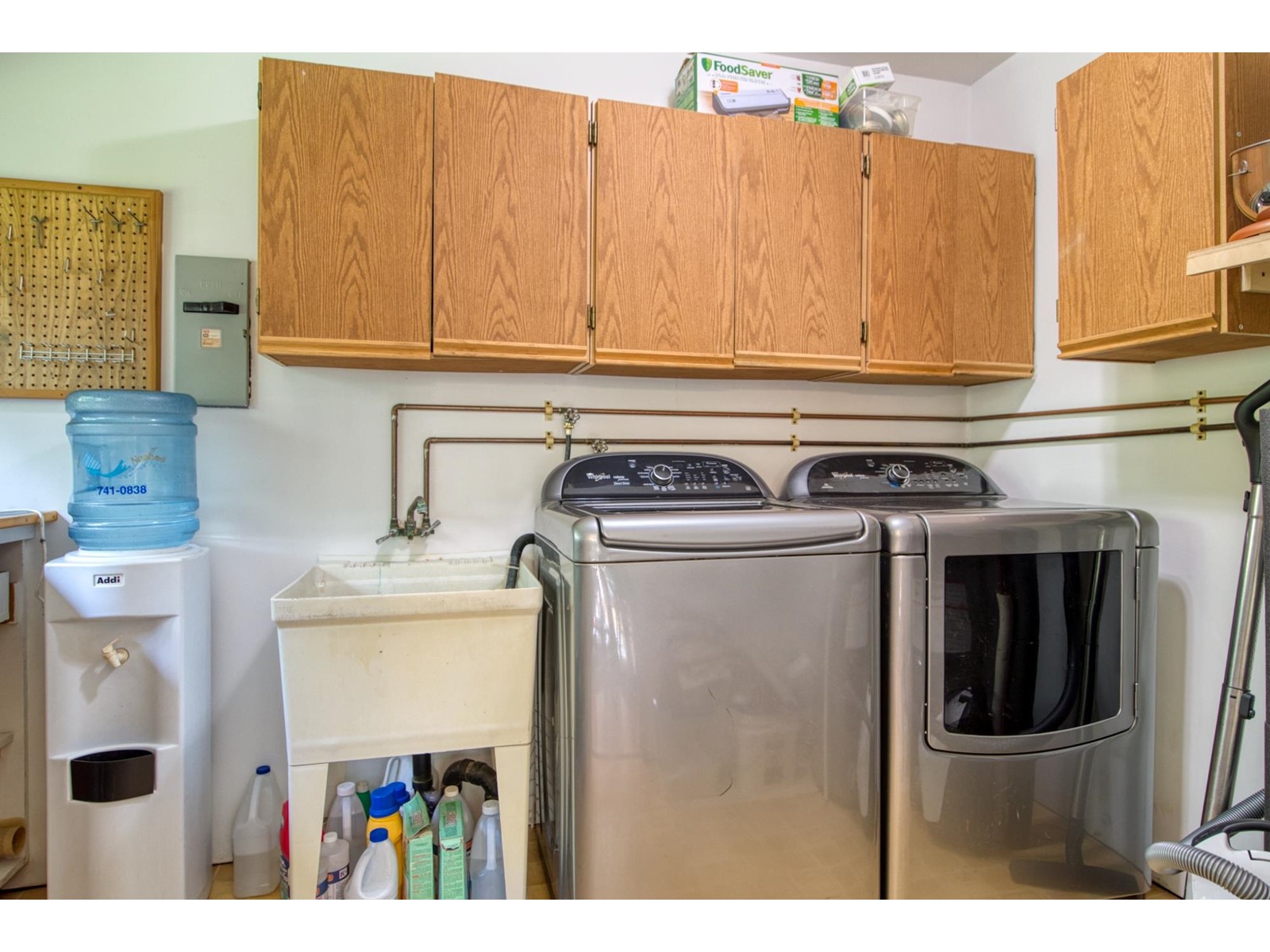 5653 Garden Bay Road, Garden Bay, British Columbia  V0N 1S1 - Photo 23 - R2777288