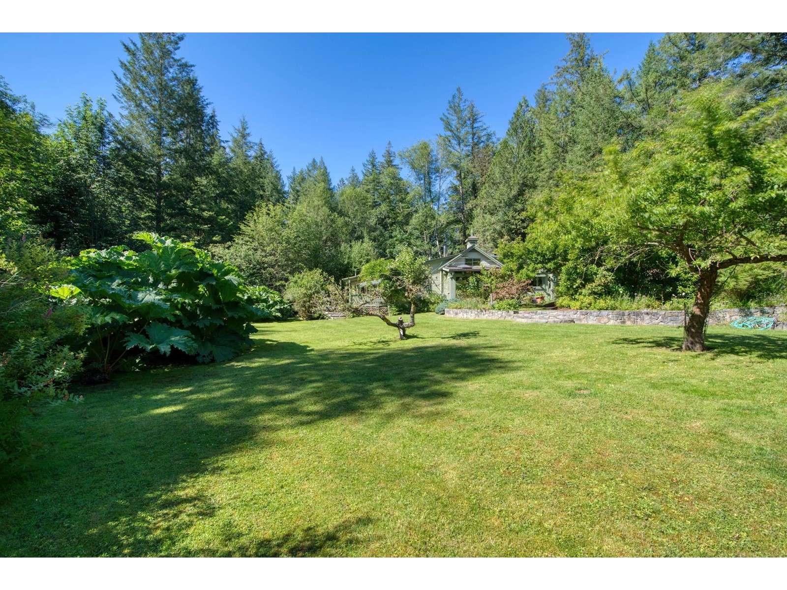 5653 Garden Bay Road, Garden Bay, British Columbia  V0N 1S1 - Photo 5 - R2777288