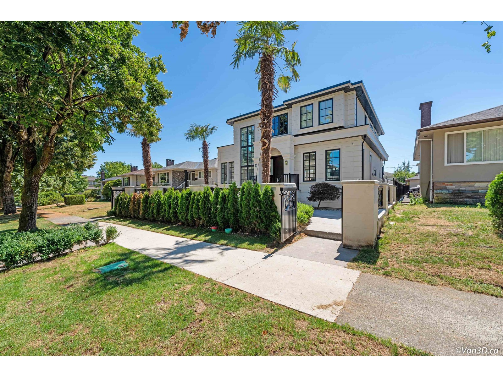 2666 E 53rd Avenue, Vancouver, British Columbia  V5S 1V9 - Photo 3 - R2777275