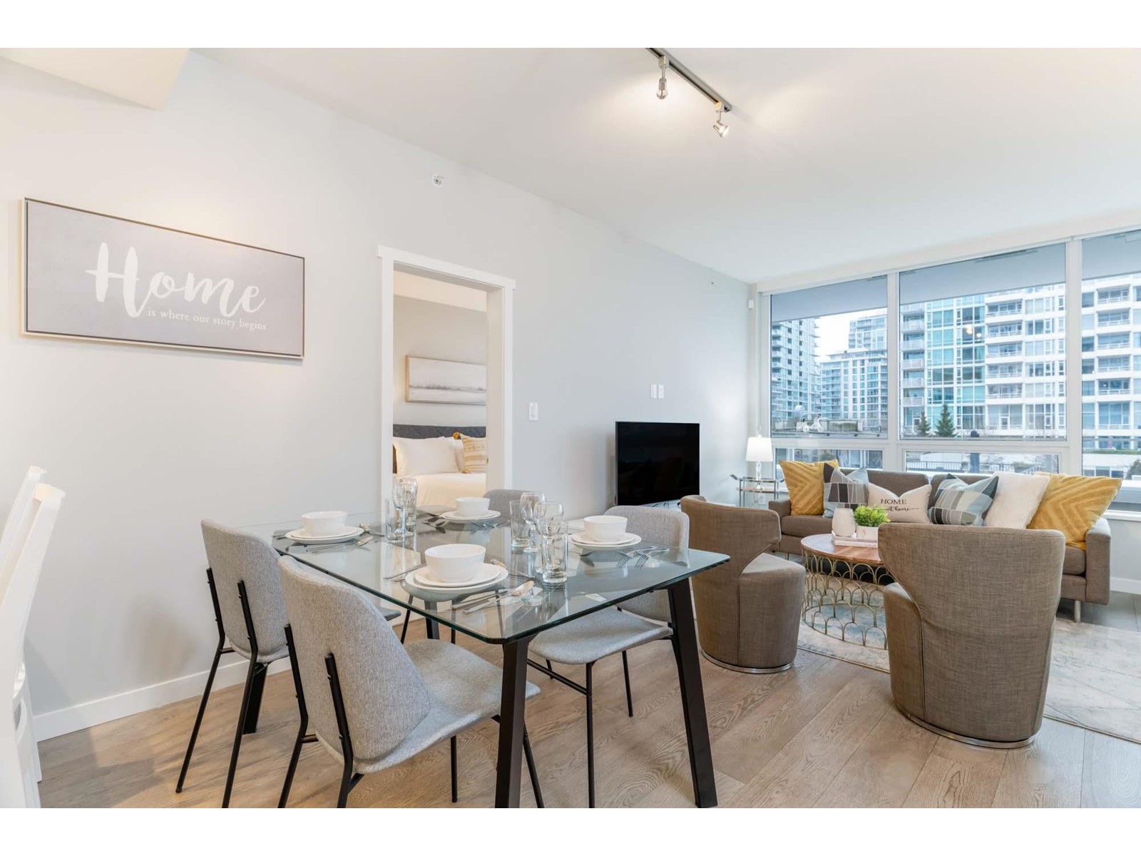 310 118 Carrie Cates Court, North Vancouver, British Columbia  V7L 0B2 - Photo 11 - R2777386