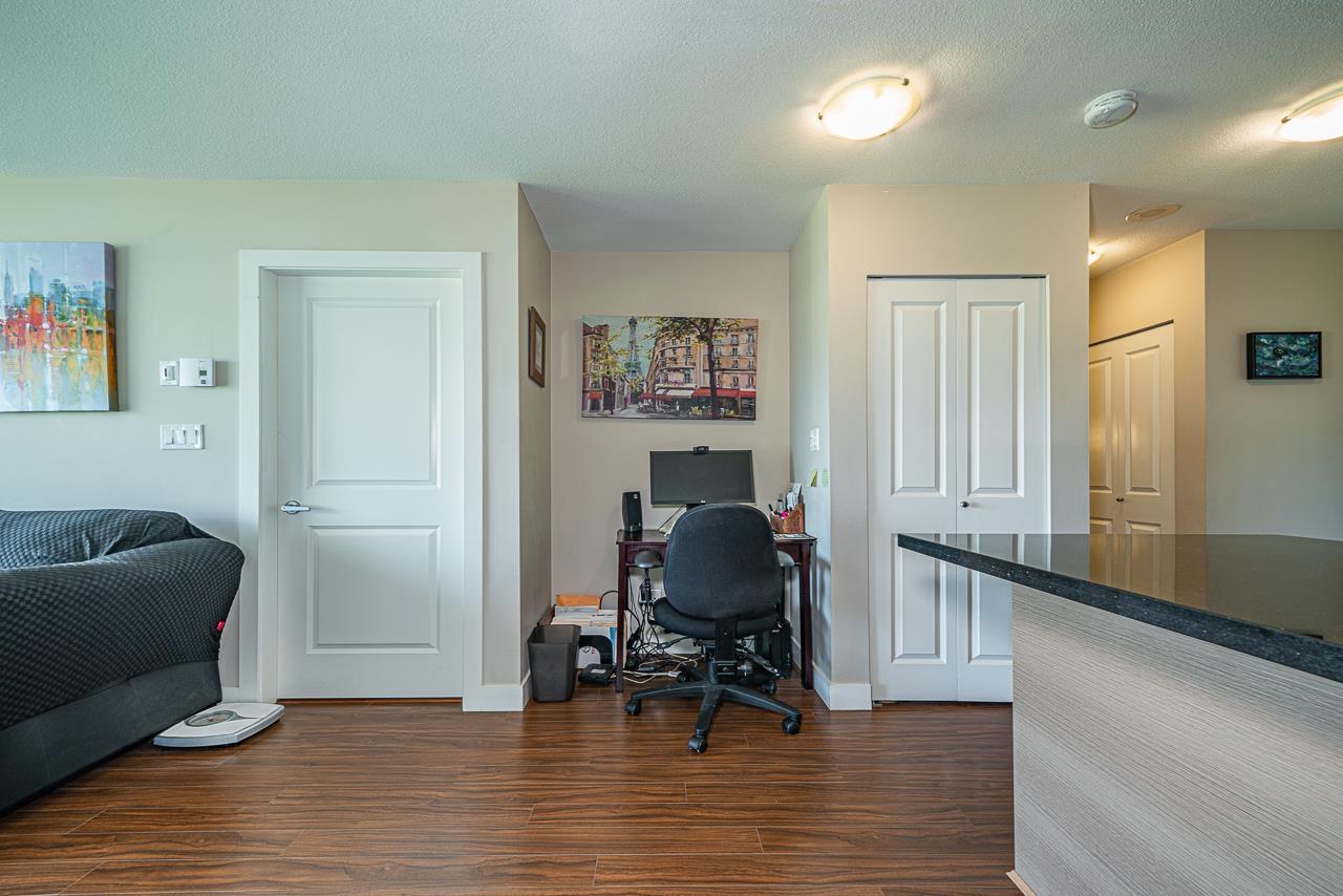 402 12079 Harris Road, Pitt Meadows, British Columbia  V3Y 0C7 - Photo 13 - R2777004