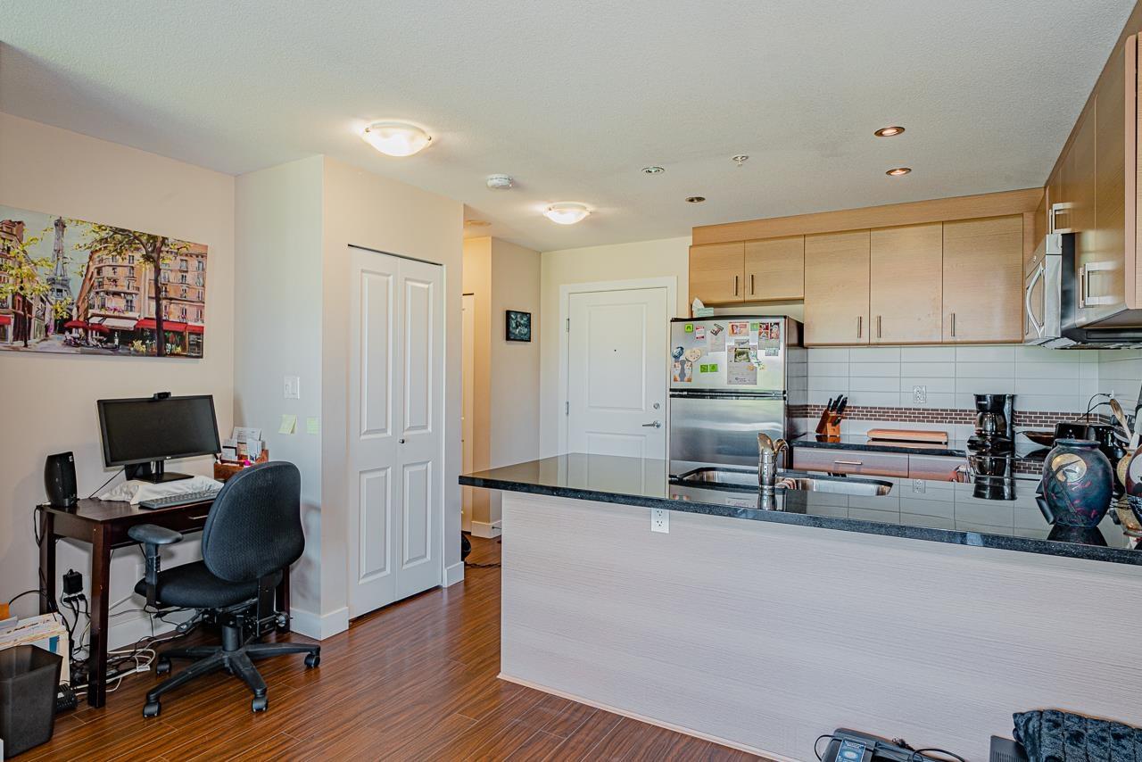 402 12079 Harris Road, Pitt Meadows, British Columbia  V3Y 0C7 - Photo 14 - R2777004