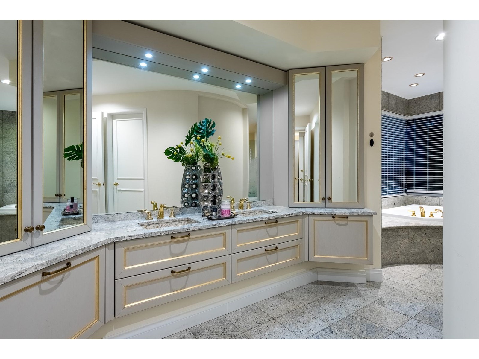 1409 Chartwell Drive, West Vancouver, British Columbia  V7S 2R7 - Photo 24 - R2777692