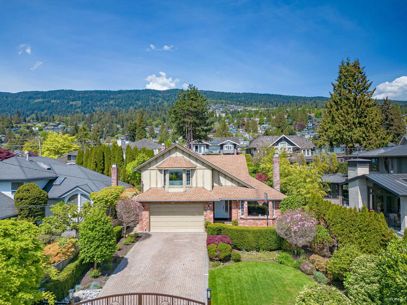 2383 JEFFERSON AVENUE, west vancouver, British Columbia