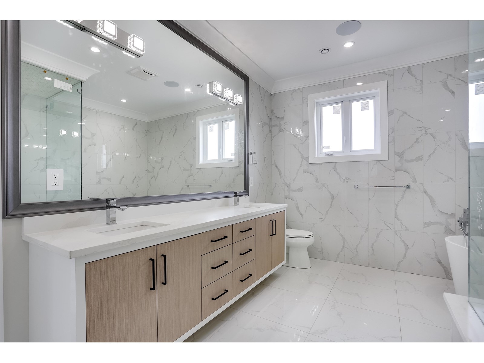 10695 Aintree Place, Richmond, British Columbia  V7A 3H1 - Photo 29 - R2775941
