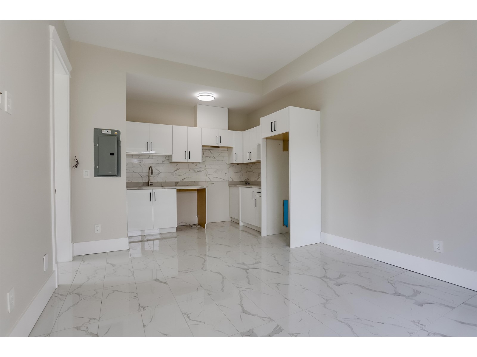 10695 Aintree Place, Richmond, British Columbia  V7A 3H1 - Photo 14 - R2775941