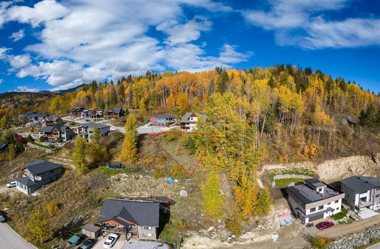 1021 Silvertip Road, Rossland, British Columbia  V0G 1Y0 - Photo 4 - 2470639