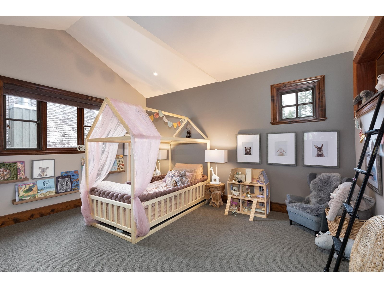8322 Valley Drive, Whistler, British Columbia  V8E 0G3 - Photo 15 - R2777943
