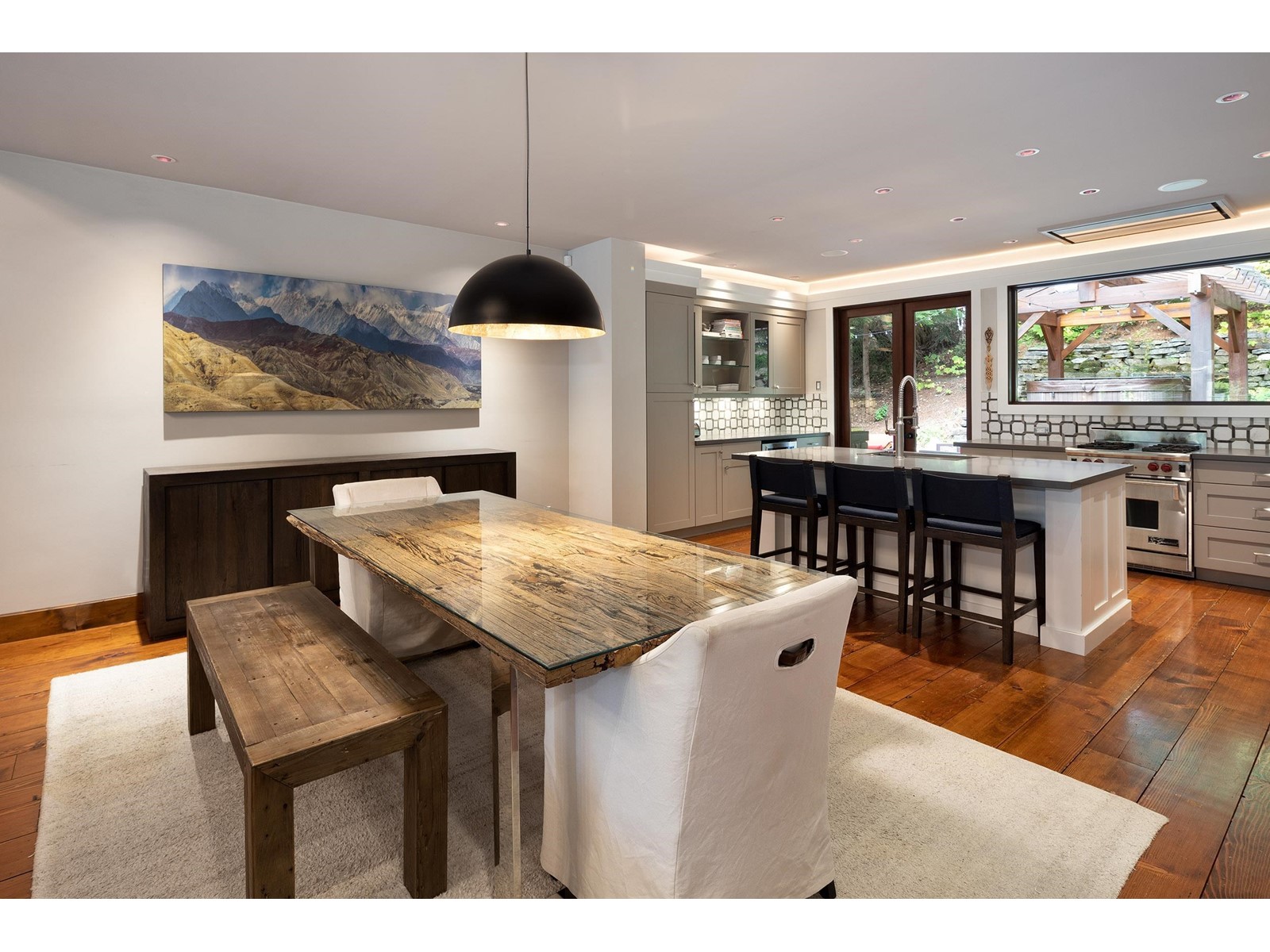 8322 Valley Drive, Whistler, British Columbia  V8E 0G3 - Photo 5 - R2777943