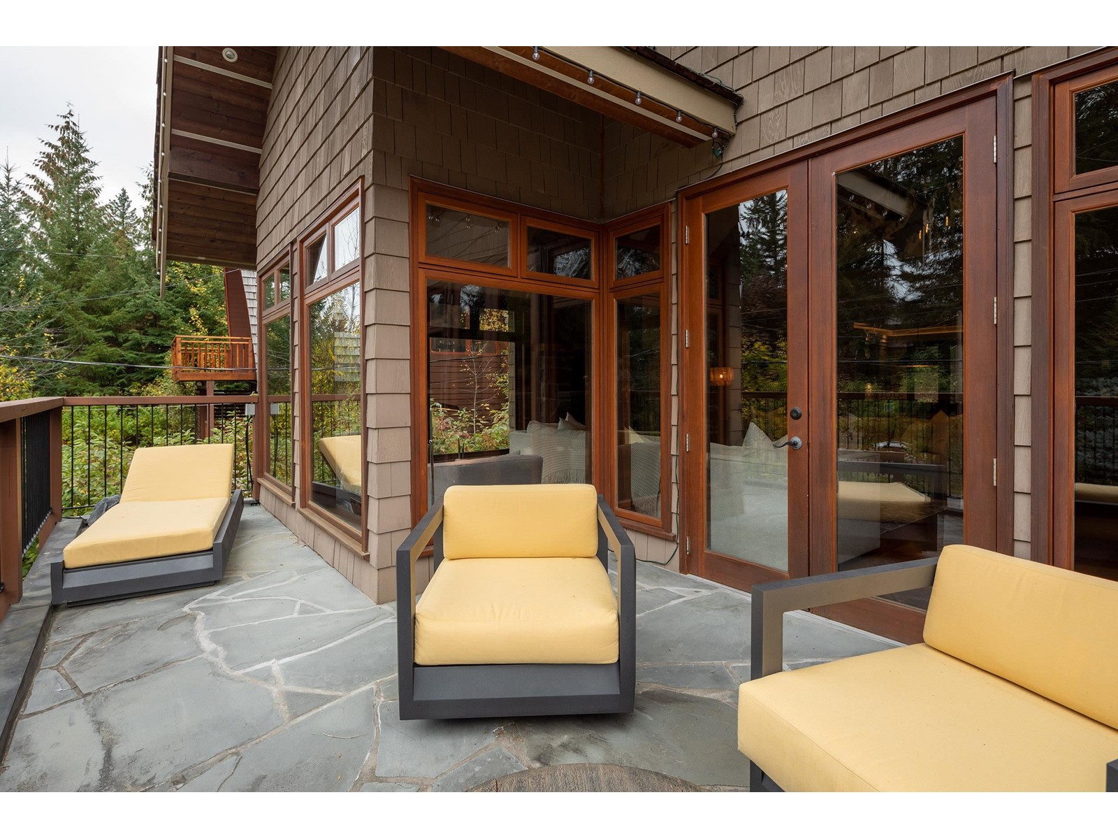 8322 Valley Drive, Whistler, British Columbia  V8E 0G3 - Photo 8 - R2777943