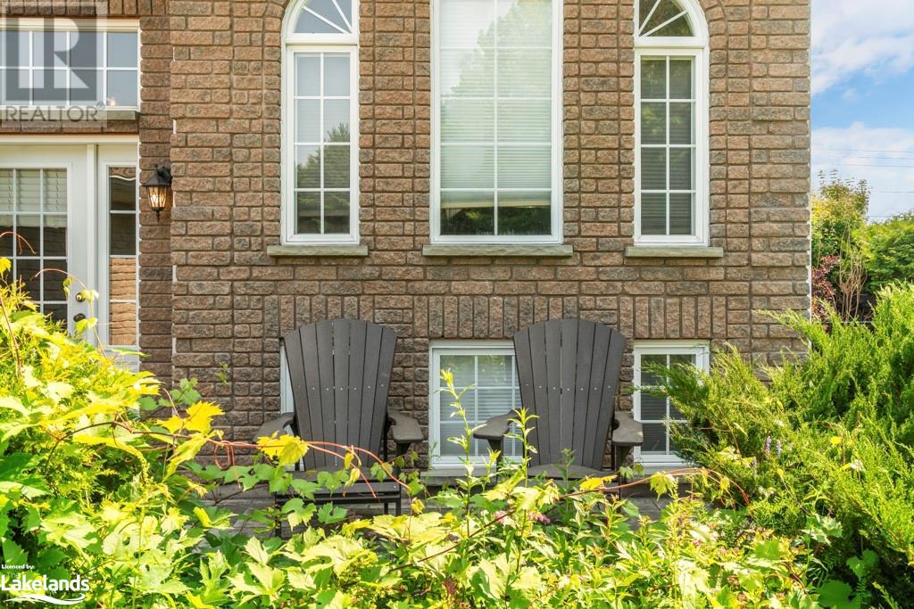 35 Mercer Crescent, Ontario L9M 1W3 (25589022