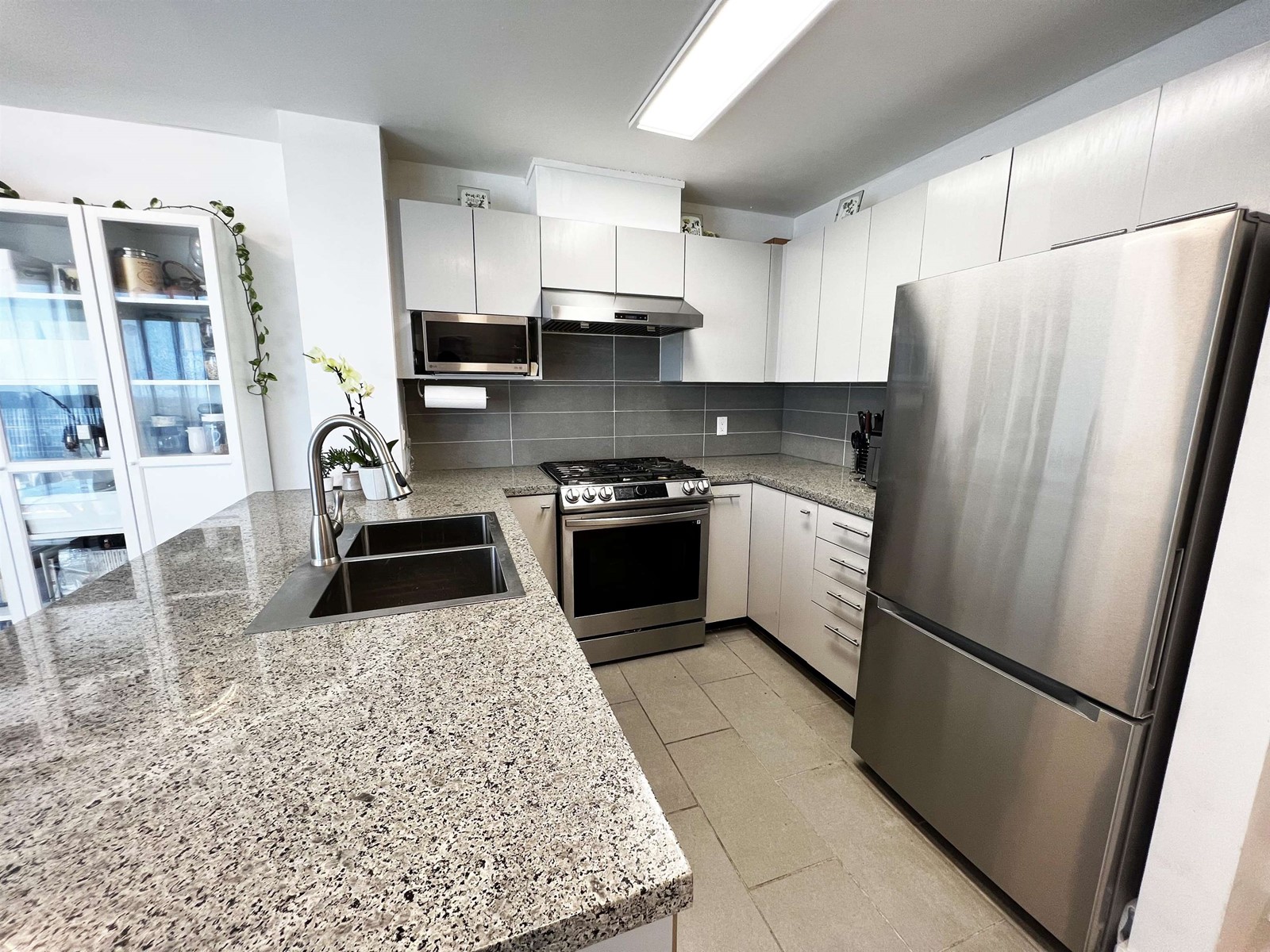 1210 9171 Ferndale Road, Richmond, British