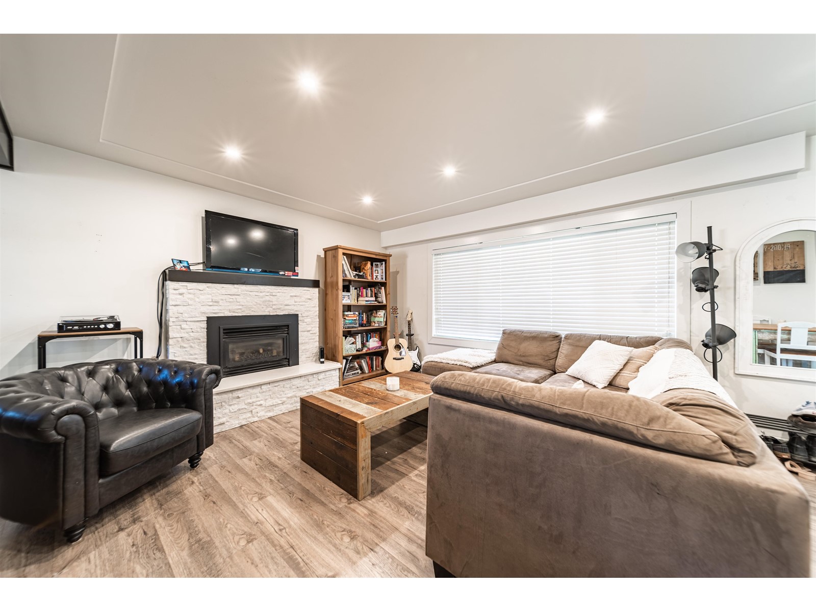 12116 214 Street, Maple Ridge, British Columbia  V2X 5E1 - Photo 8 - R2771762