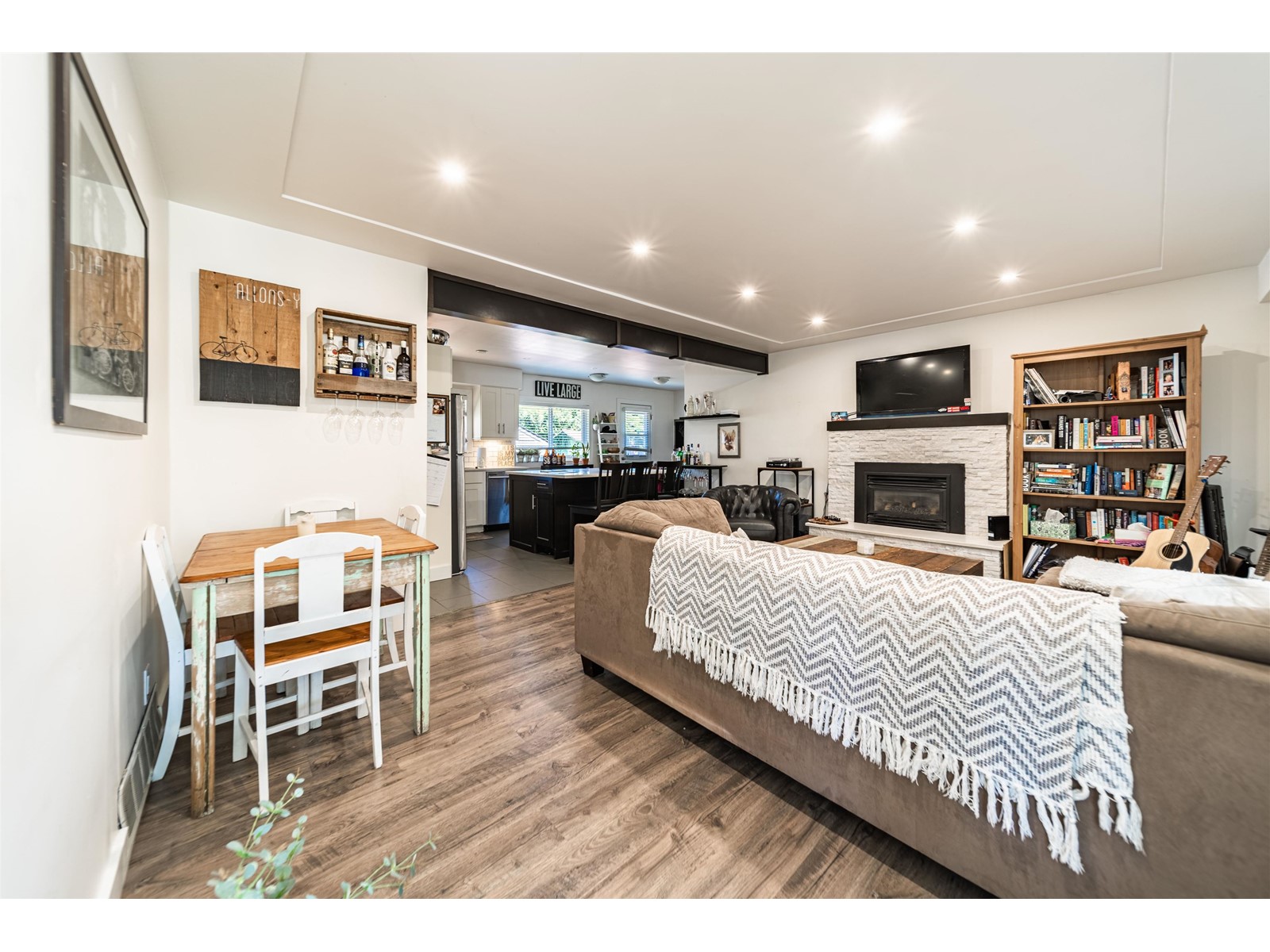 12116 214 Street, Maple Ridge, British Columbia  V2X 5E1 - Photo 5 - R2771762