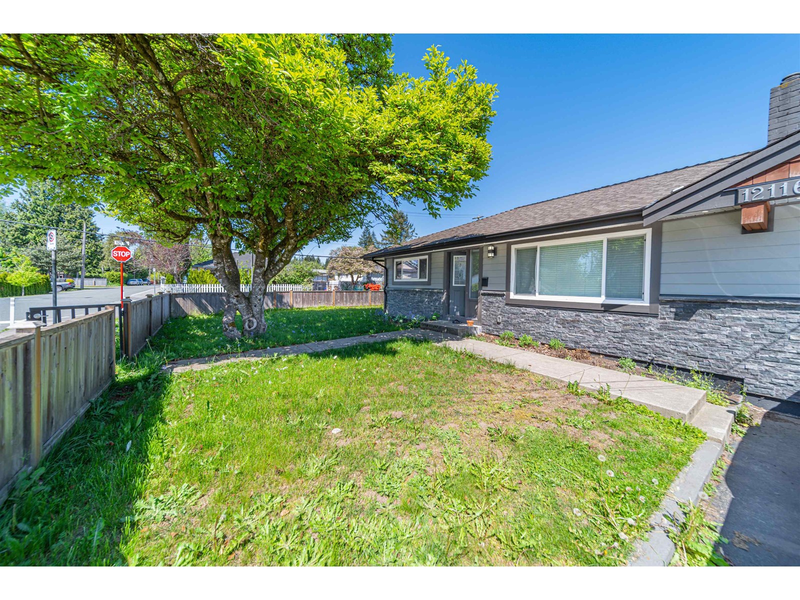 12116 214 Street, Maple Ridge, British Columbia  V2X 5E1 - Photo 21 - R2771762