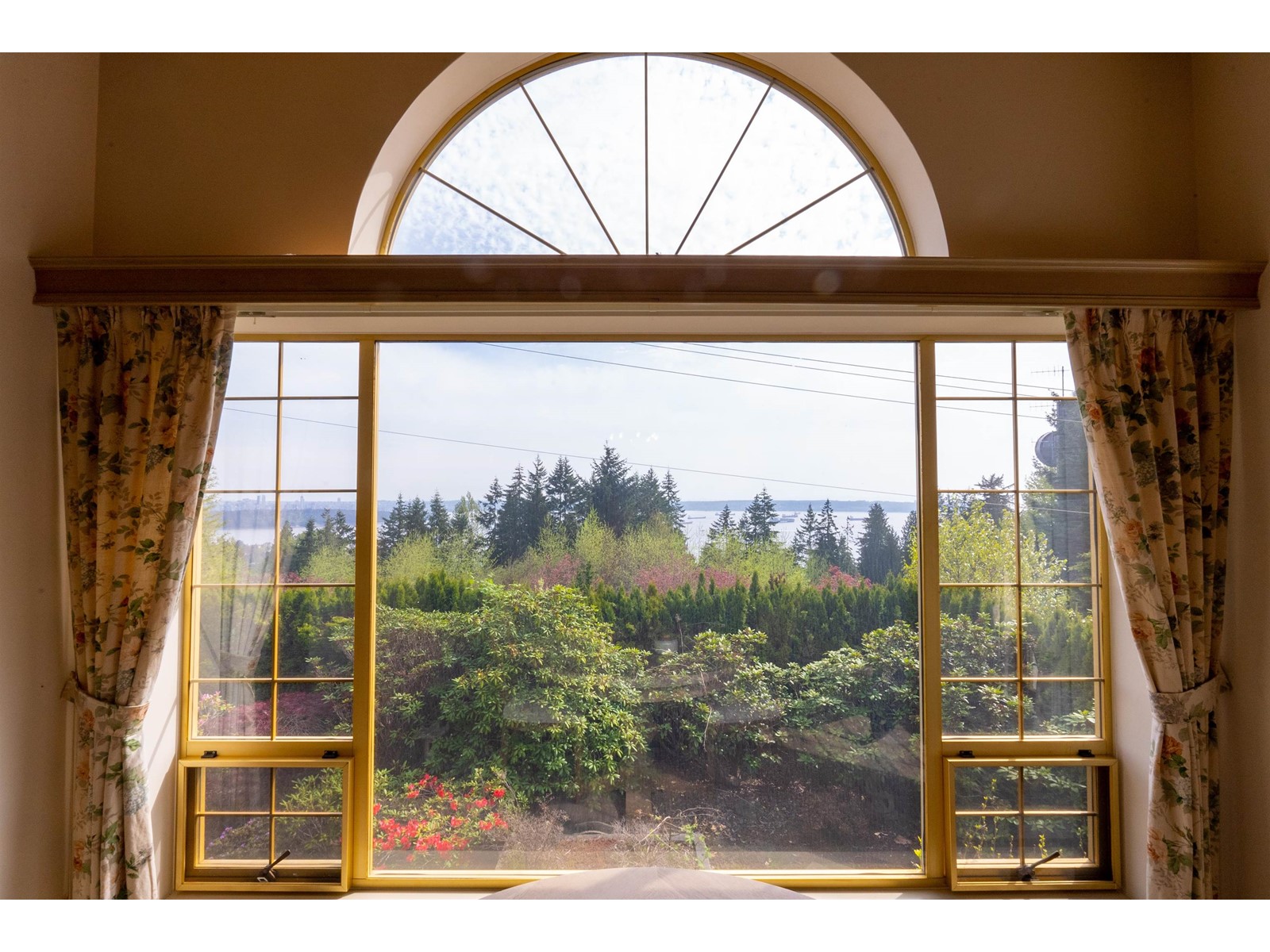 2465 Skilift Road, West Vancouver, British Columbia  V7S 2T5 - Photo 9 - R2772342