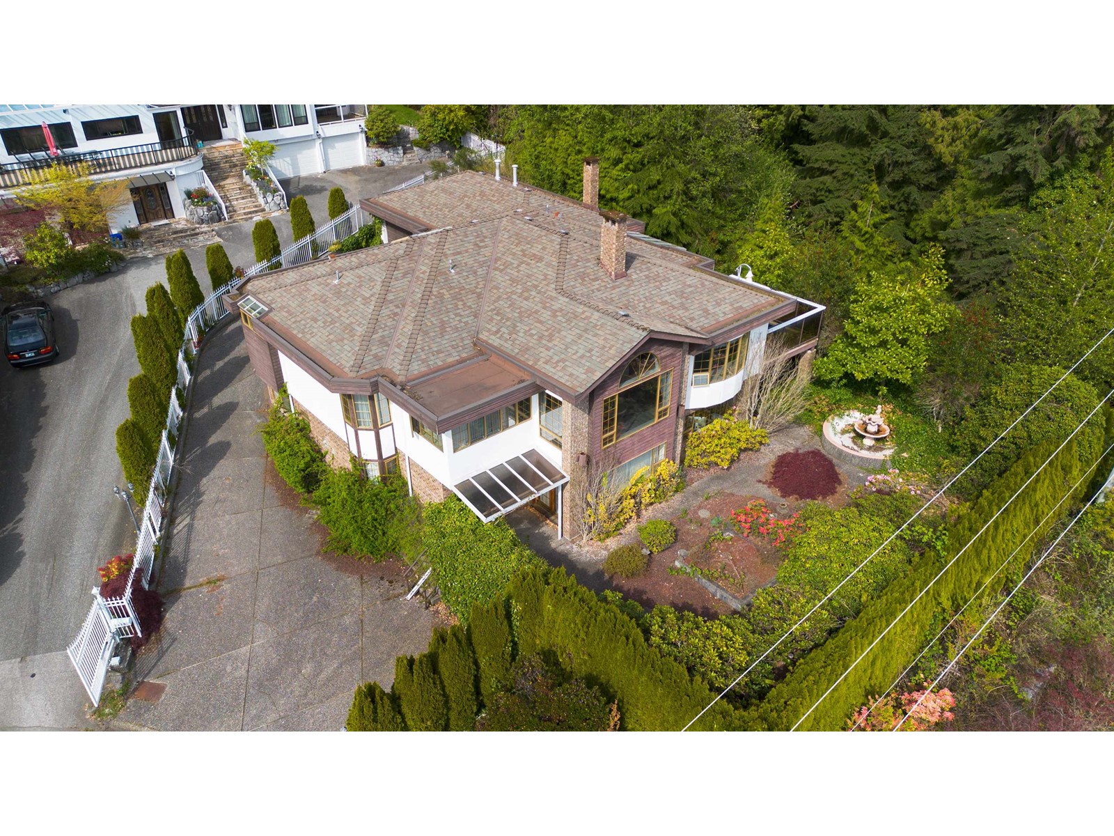 2465 Skilift Road, West Vancouver, British Columbia  V7S 2T5 - Photo 2 - R2772342