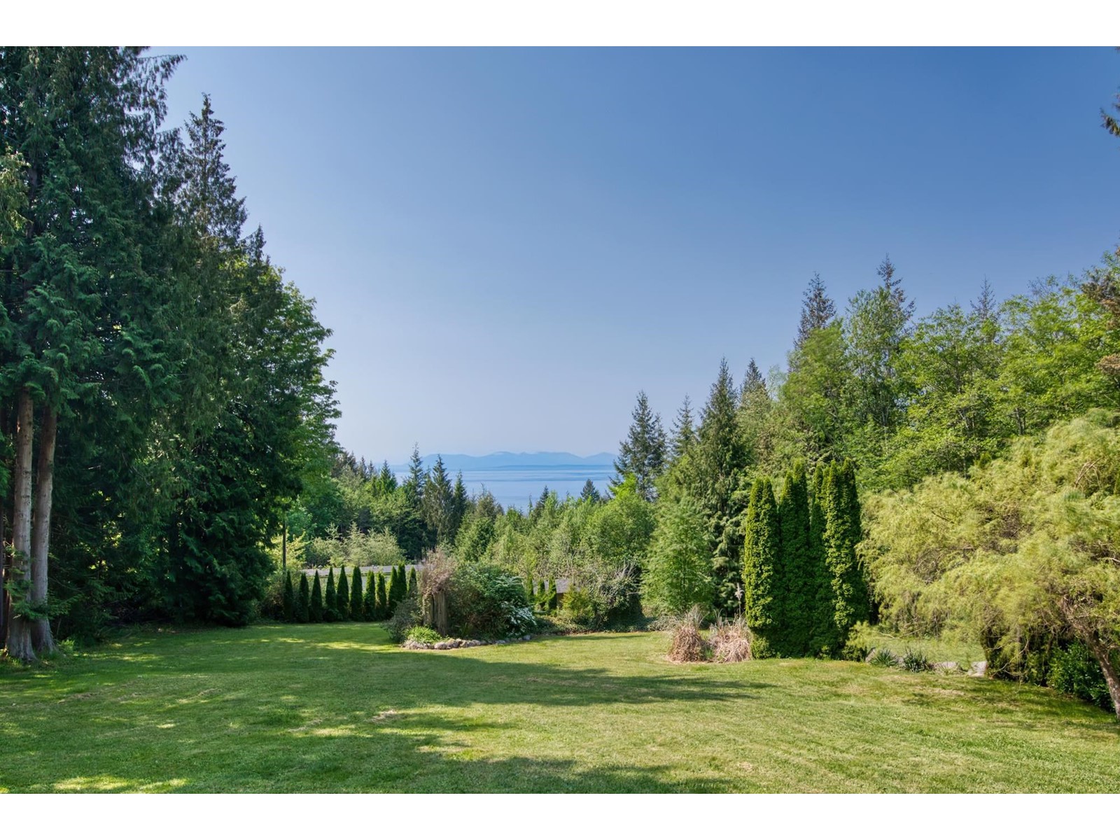 902 Maskell Road, Roberts Creek, British Columbia  V0N 2W6 - Photo 5 - R2778298