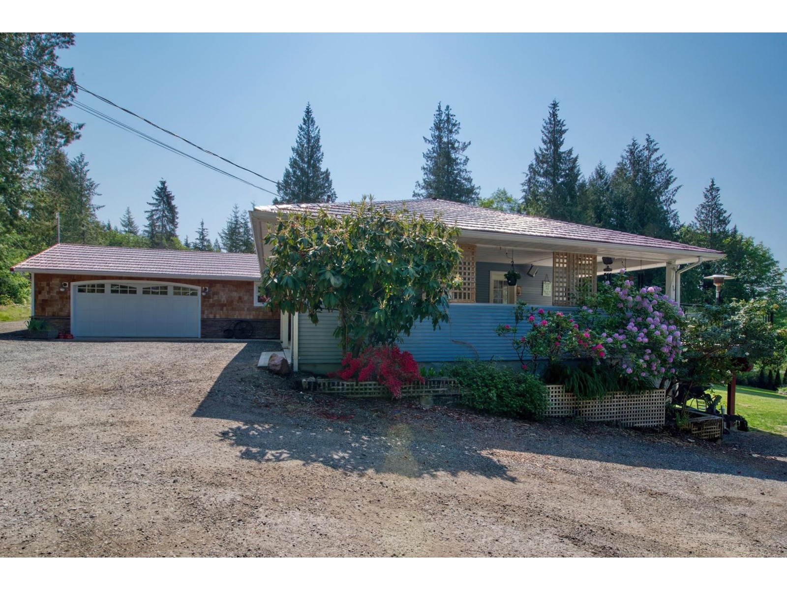 902 Maskell Road, Roberts Creek, British Columbia  V0N 2W6 - Photo 4 - R2778298