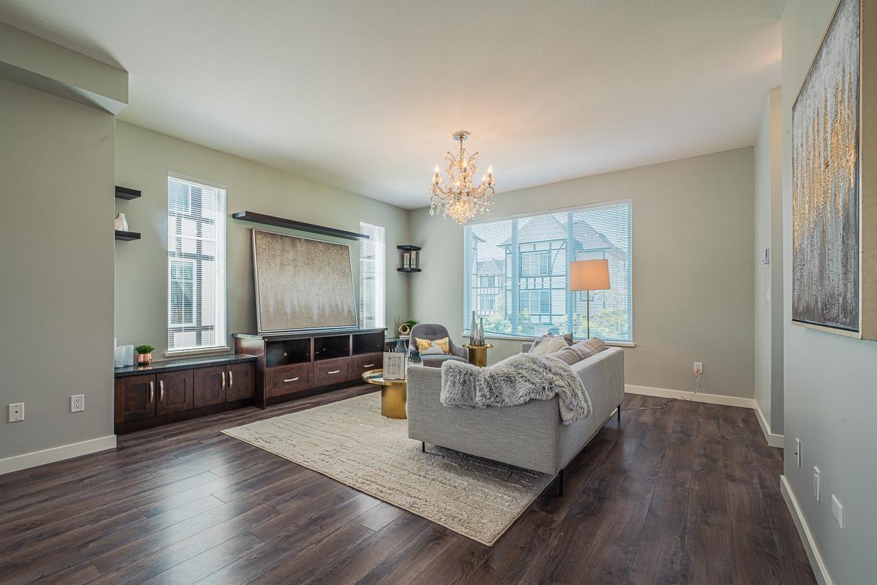 Listing Picture 7 of 19 : 7 9728 ALEXANDRA ROAD, Richmond / 烈治文 - 魯藝地產 Yvonne Lu Group - MLS Medallion Club Member