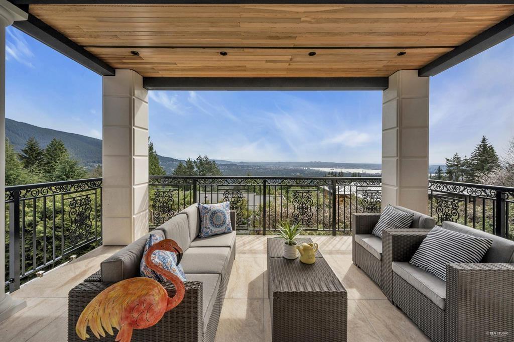 541 Craigmohr Drive, West Vancouver, British Columbia  V7S 1W8 - Photo 4 - R2779180