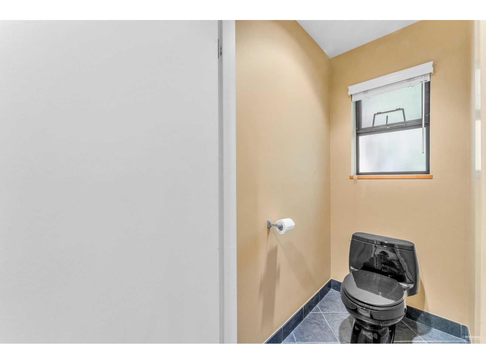 5703 Westport Wynd, West Vancouver, British Columbia  V7W 2Y1 - Photo 13 - R2779197