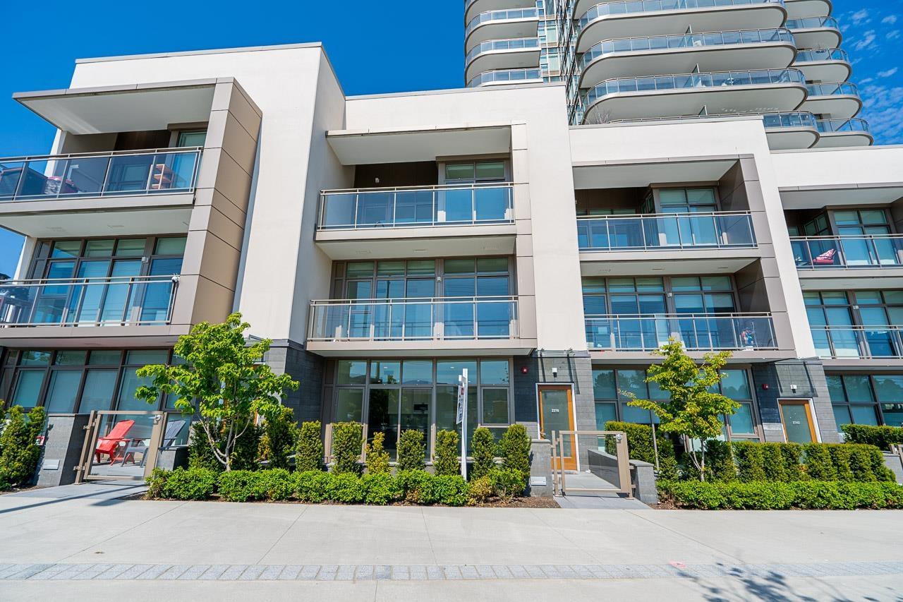 2378 Douglas Road, Burnaby, British Columbia  V5B 0B5 - Photo 2 - R2779253