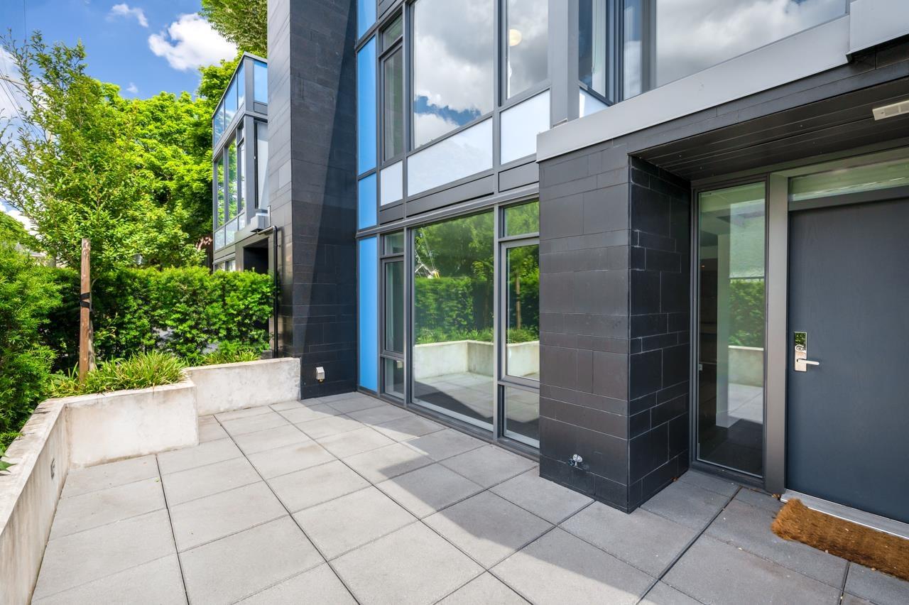 2110 W 47th Avenue, Vancouver, British Columbia  V6M 2M7 - Photo 2 - R2778672