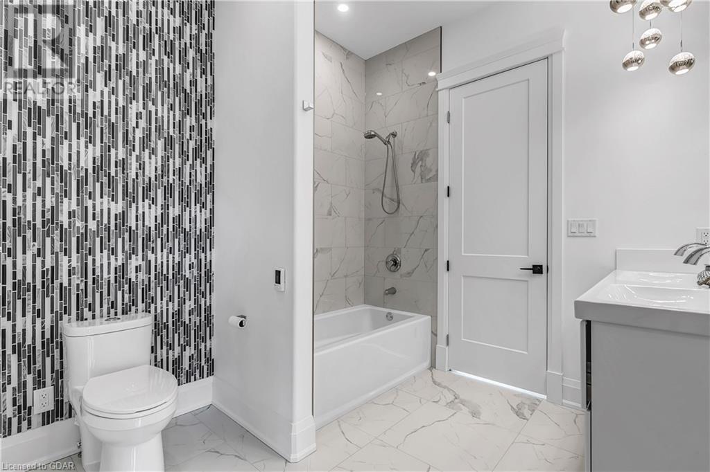 670 Bishopsgate Drive Unit# 9, Paris, Ontario  N3L 3E3 - Photo 30 - 40422284