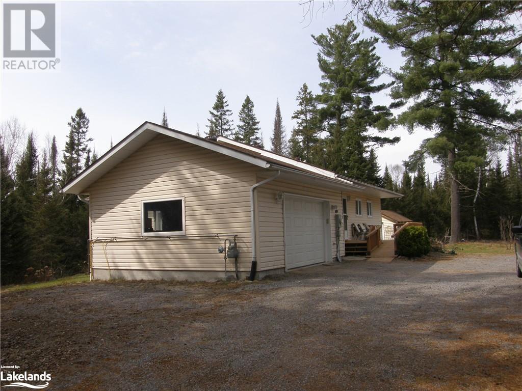 3702 Pevensey Road, Sundridge, Ontario P0A 1Z0 (25526793)