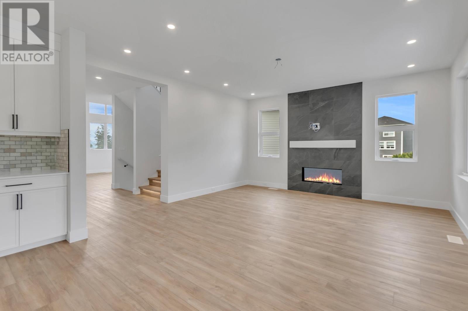 3990 Larisa Court, Prince George, British Columbia  V2K 0B1 - Photo 7 - R2779107
