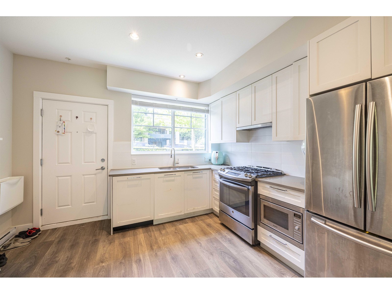 8 5132 Canada Way, Burnaby, British Columbia  V5E 0C3 - Photo 12 - R2778469