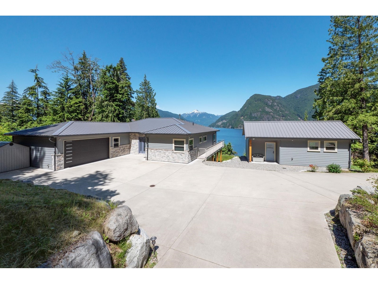107 Witherby Road, Gibsons, British Columbia  V0N 1V6 - Photo 31 - R2779287